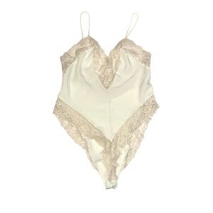 Victoria's Secret Vintage Gold Label Cream Lace Teddy Bodysuit MEDIUM